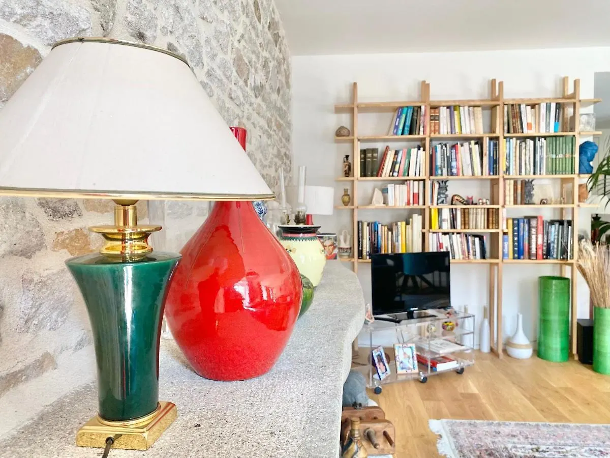 Apartament Le Quai 18 - Luxe - Plein Centre - Vue Dur Les Quais - Wifi - Parking Quimper