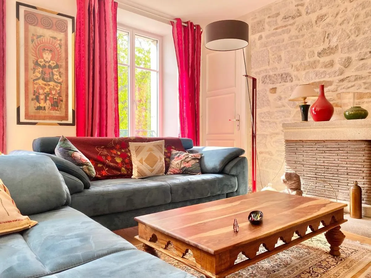 Apartament Le Quai 18 - Luxe - Plein Centre - Vue Dur Les Quais - Wifi - Parking Quimper