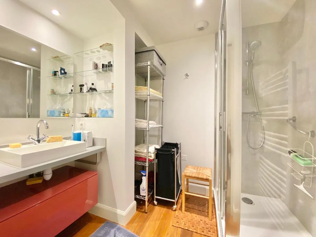 Apartament Le Quai 18 - Luxe - Plein Centre - Vue Dur Les Quais - Wifi - Parking Quimper